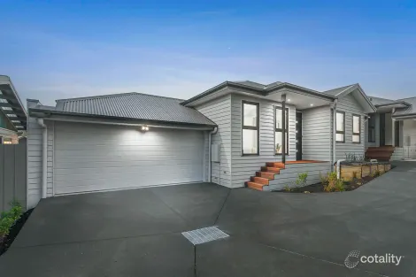 Property photo of 2/7 Seaview Parade Dromana VIC 3936