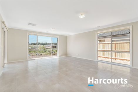 Property photo of 21 Spirit Boulevard Cranbourne East VIC 3977