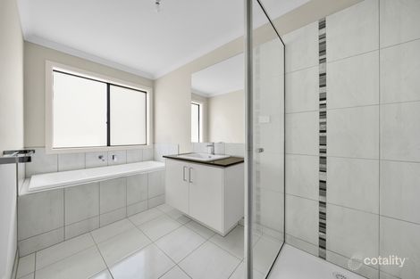 Property photo of 11 Ravenna Street Clyde VIC 3978