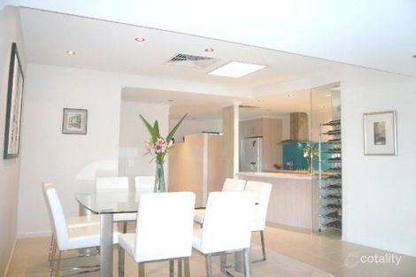 Property photo of 37 Cairns Street Kangaroo Point QLD 4169