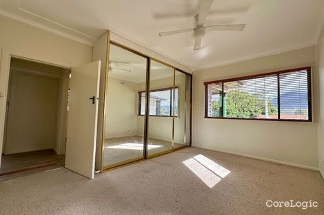 Property photo of 51 Farmborough Road Unanderra NSW 2526