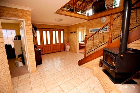 Property photo of 37 Waterfront Circle Drummond Cove WA 6532