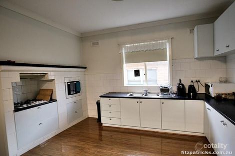 Property photo of 52 Garland Street Turvey Park NSW 2650