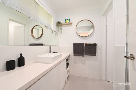 Property photo of 7 Riverdell Fairway Carramar WA 6031