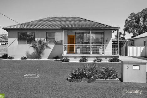 Property photo of 16 Lakelands Drive Dapto NSW 2530