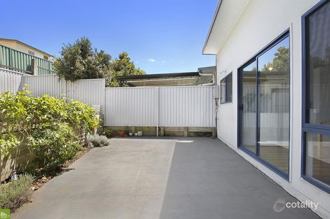 6/15 Hingston Cl, Lake Heights, NSW 2502