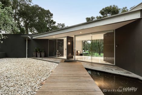 Property photo of 123 Knees Road Park Orchards VIC 3114