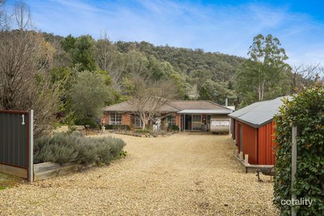 Property photo of 1 Iarias Lane Bright VIC 3741