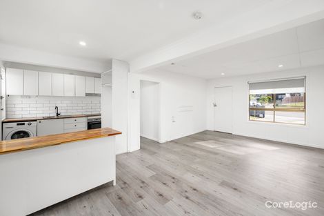 Property photo of 8 De Witt Place Fairfield West NSW 2165