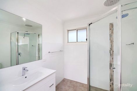 Property photo of 2/19 Melbourne Street East Gosford NSW 2250