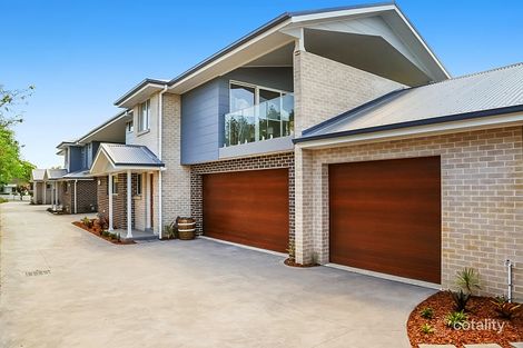 Property photo of 2/19 Melbourne Street East Gosford NSW 2250
