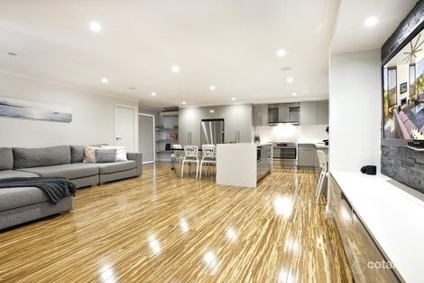 Property photo of 4 Woodlands Drive Glenmore Park NSW 2745