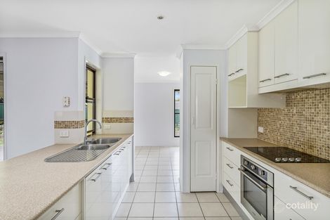 Property photo of 11 Richard Crescent Highland Park QLD 4211