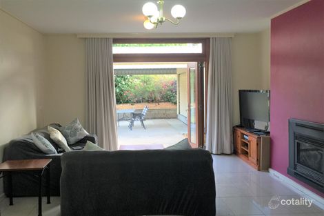 Property photo of 156 Kent Street Hughes ACT 2605