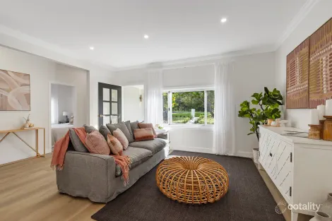 134 Woodcourt Rd, Berowra Heights, NSW 2082