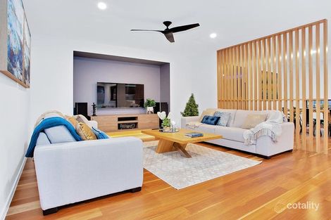 Property photo of 20 Paige Crescent Wakerley QLD 4154