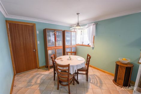 11 Bowman St, Warracknabeal, VIC 3393