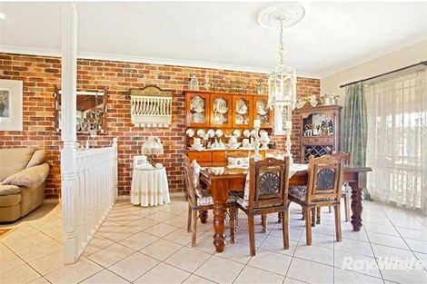 Property photo of 8 Adolphus Close Hinchinbrook NSW 2168
