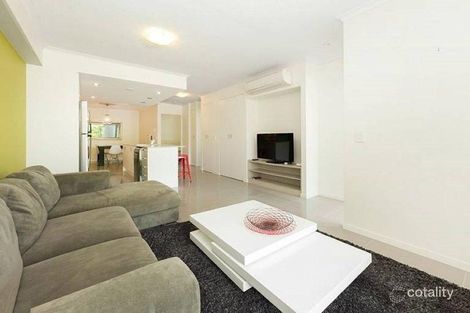 Property photo of 3/36 Kitchener Street Coorparoo QLD 4151