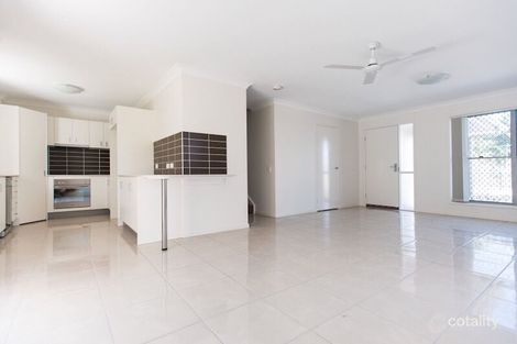 Property photo of 2/54A Briggs Road Raceview QLD 4305