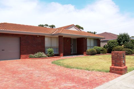 Property photo of 15 Hakea Court Altona Meadows VIC 3028