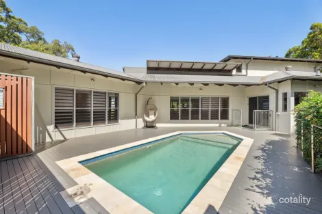 Property photo of 14 Earle Court Tallai QLD 4213