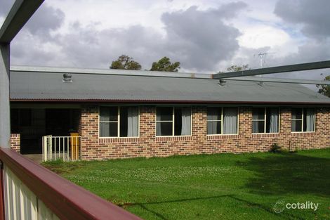 Property photo of 90 Weakleys Drive Beresfield NSW 2322