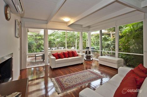 Property photo of 111 Windsor Crescent Mont Albert VIC 3127