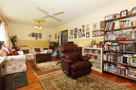 Property photo of 18 Hall Parade Hazelbrook NSW 2779