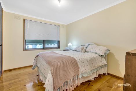 Property photo of 17 Amstel Street Craigieburn VIC 3064
