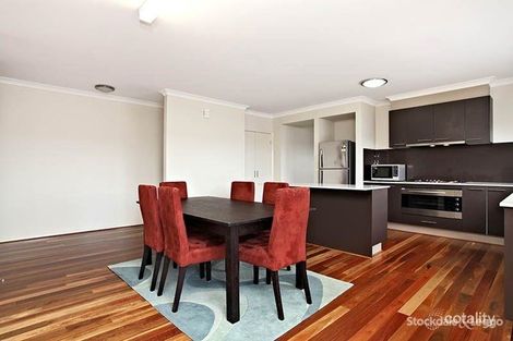 Property photo of 22 Eagle Way Deer Park VIC 3023