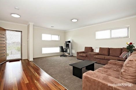 Property photo of 22 Eagle Way Deer Park VIC 3023