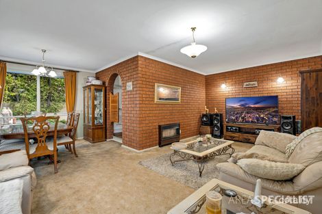 Property photo of 13 Carluke Close Berwick VIC 3806