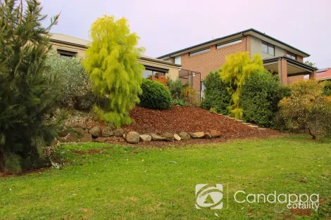 Property photo of 94 Jackson Drive Drouin VIC 3818
