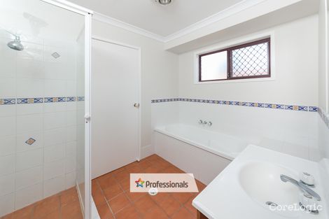 Property photo of 33 Shapcott Place Runcorn QLD 4113