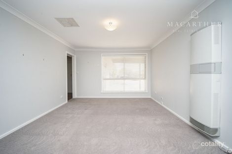 Property photo of 11 Geneva Crescent Lake Albert NSW 2650