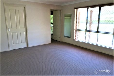 Property photo of 138 Kensington Drive Flinders View QLD 4305