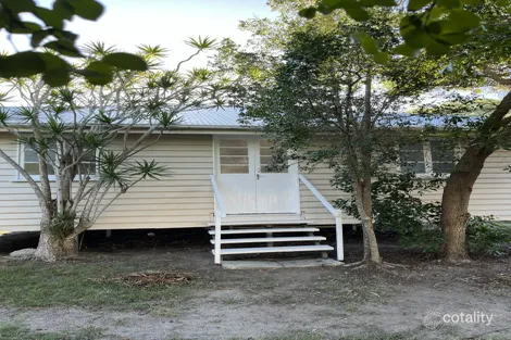 Property photo of 2 Bishop Road Beachmere QLD 4510