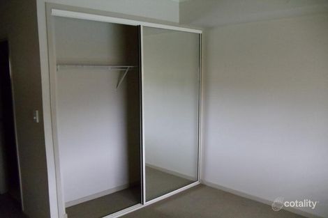 Property photo of 306/2-8 Centenary Close Manoora QLD 4870