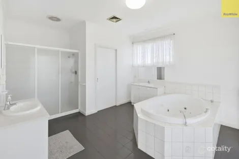 Property photo of 119 Underbank Boulevard Bacchus Marsh VIC 3340