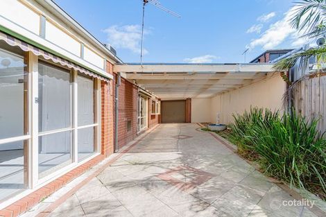 Property photo of 2 Pinnock Avenue Roxburgh Park VIC 3064