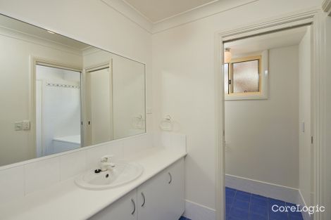 Property photo of 6 Yeomans Place Kooringal NSW 2650