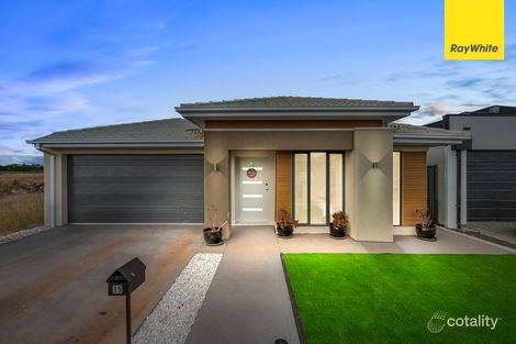 15 Acanea St, Strathtulloh, VIC 3338