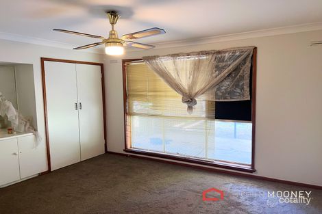 Property photo of 4 Parkhurst Street Tolland NSW 2650