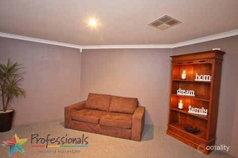 Property photo of 5 Cherrytree Road Forrestfield WA 6058