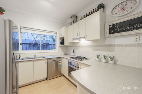 105 Hutchinson Dr, Lynbrook, VIC 3975