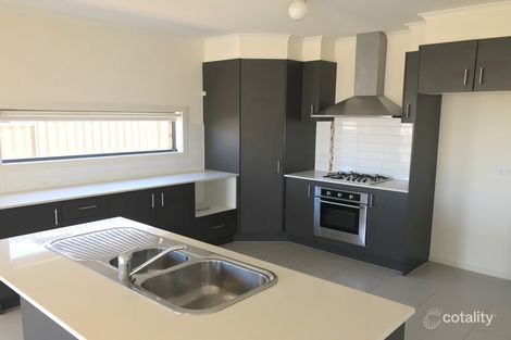 Property photo of 8 Keating Street Pakenham VIC 3810