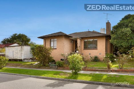 Property photo of 1 Myrtle Grove Doveton VIC 3177