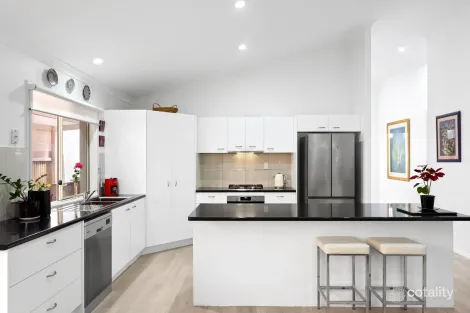 Property photo of 37 Magellan Crescent Sippy Downs QLD 4556