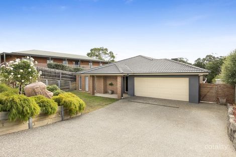 9 Robertsons Rd, Darley, VIC 3340